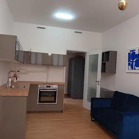 Stylish And Comfortable In Heart Of Smichov شقة *